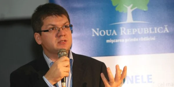 Mihail Neamţu este fondatorul mişcării Noua Republică