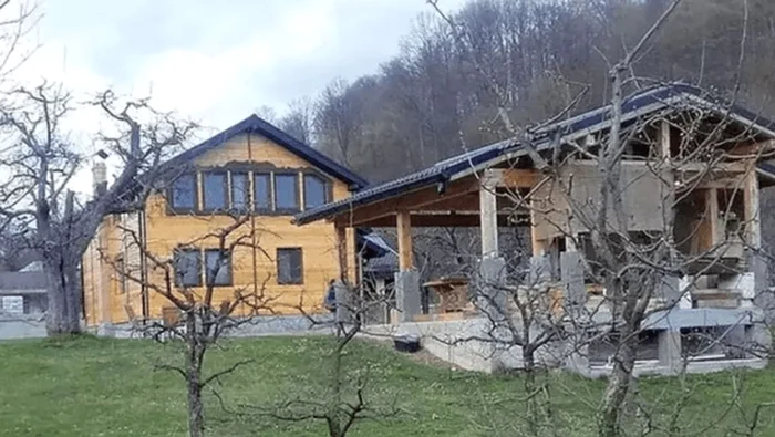 Casa de la Breaza a lui Cheloo / sursa: Pro tv