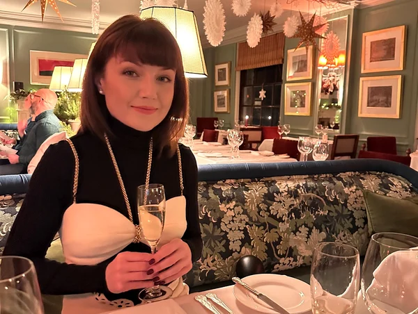 Alexandra Ungureanu se iubește Chef din Anglia FOTO: FB 