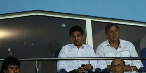 Emil Săndoi, în tribuna oficială a stadionului „Ion Oblemenco“