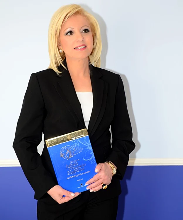 Angie Loupescou și-a deschis un centru de consultanță la Atena, însă e solicitată de oameni din toate colțurile lumii