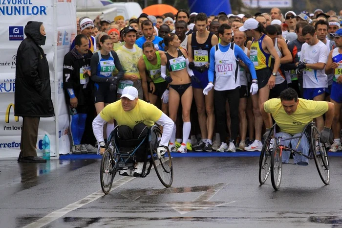 Maratonul Internaţional Bucureşti revine în Piaţa Constituţiei * Foto: Marian Burlacu