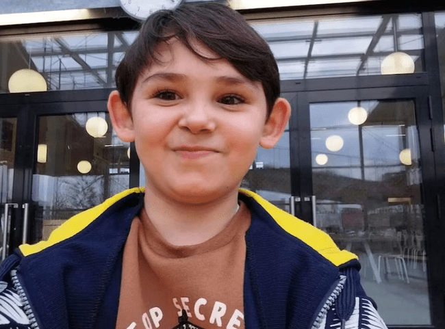 Chinurile groaznice prin care a trecut copilul român de 9 ani din Belgia, găsit mort într-o valiză: „Îl puneau să stea în genunchi pe orez”