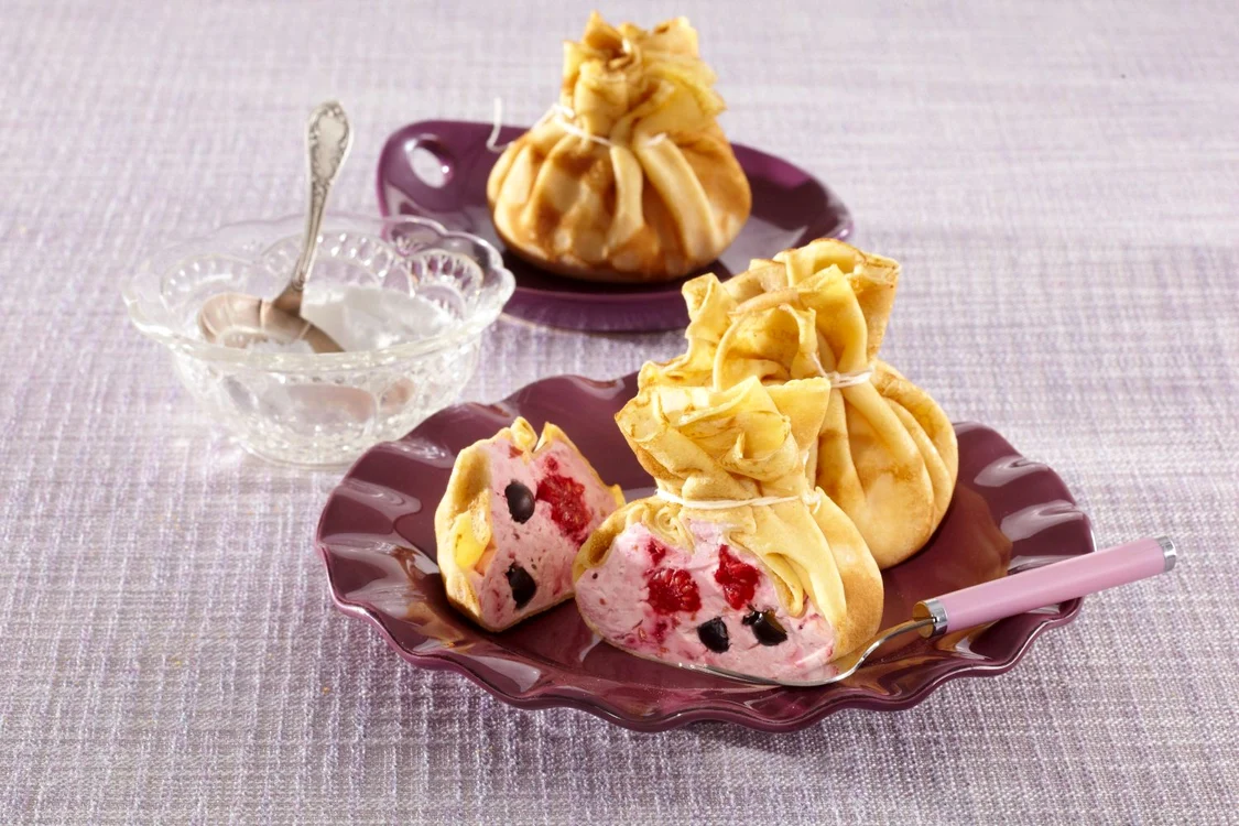Wild berries filled pancakes jpeg