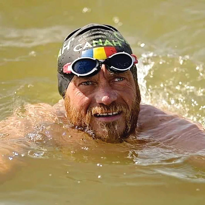 Înoată de la 10 ani, dar în competiţii sportive participă din 2014, când a înotat în Canalul Mânecii