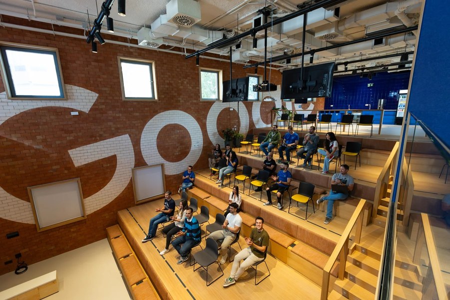  Google lansează un program pentru formarea studenților în domeniul securității cibernetice 