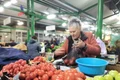 craciunul 2024, preturi in piata slatina brazi, aranjamente si legume   foto alina mitran (4) jpg