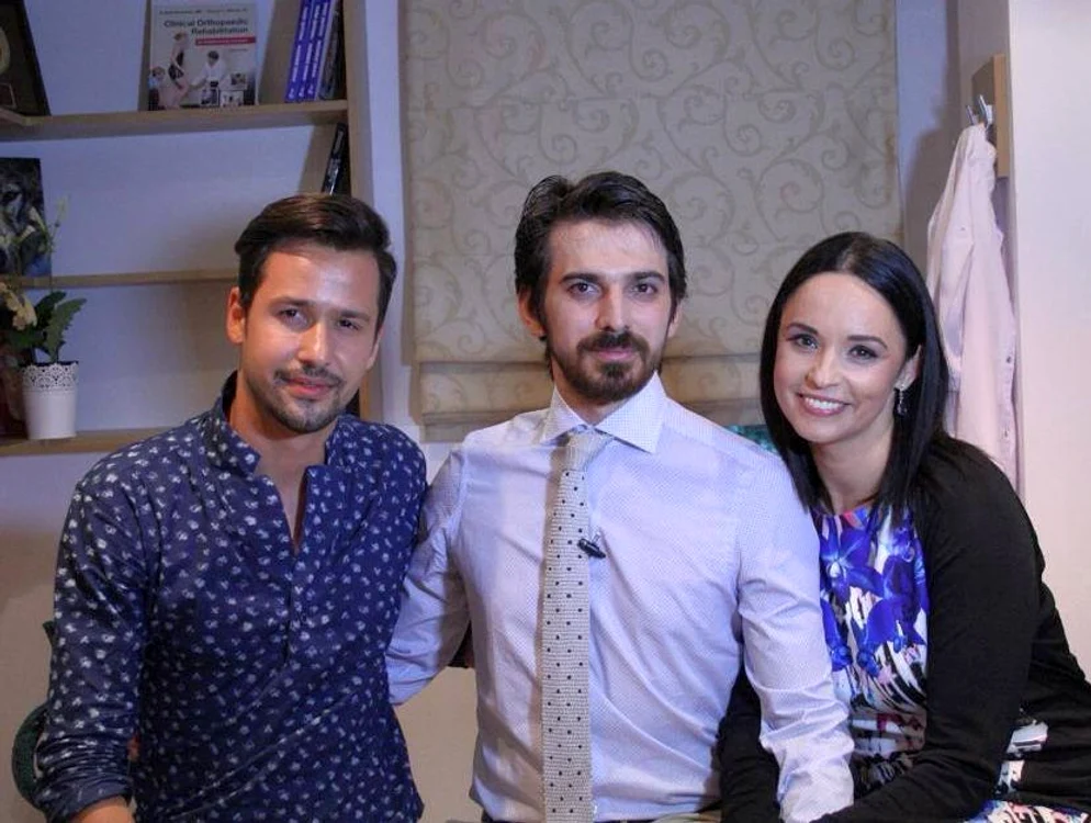 
    Prezentatorul Click! Alexandru Constantin, alături de Tuncay Ozturk şi Andreea Marin  