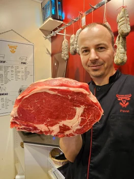 Pavel Gherca, proprietarul macelariei Boucherie Gherca, foto Facebook jpg