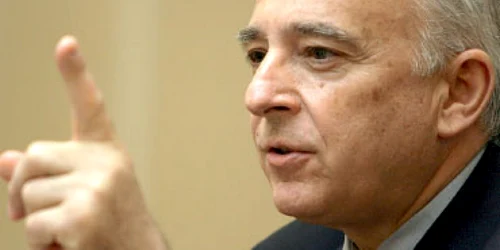Isărescu, premiat la PR Awards