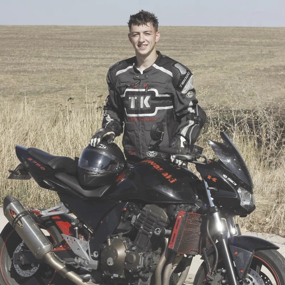 Tragedie la Iași: un student de 22 de ani a murit în somn lângă iubita sa