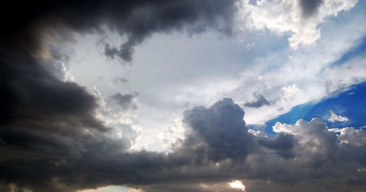 Vremea duminică. 29 decembrie. Județele care intră sub Cod galben de ceață. Cerul va fi noros în aproape toată țara