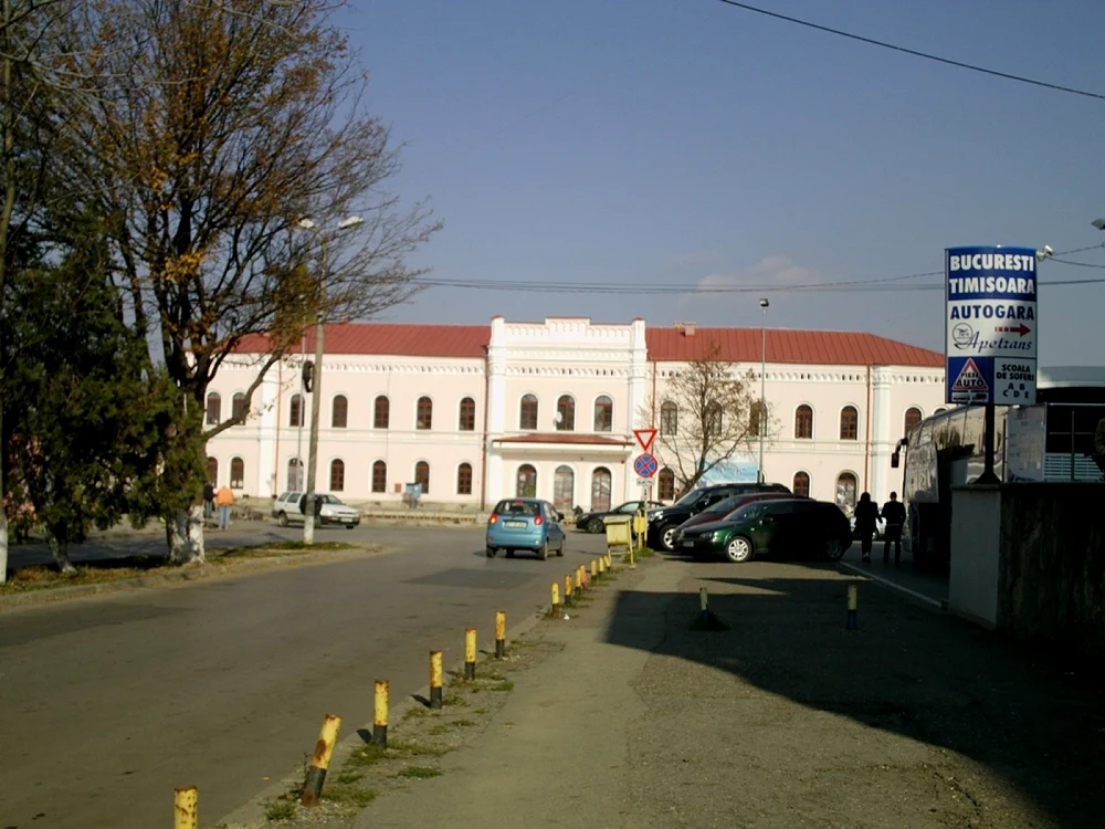 Gara din Botosani este În reparatii FOTO Adevărul