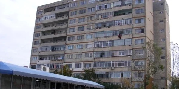 Locatarii îşi plătesc singuri reparaţiile