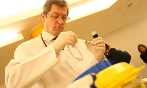 1 adrian streinu cercel jpg jpeg