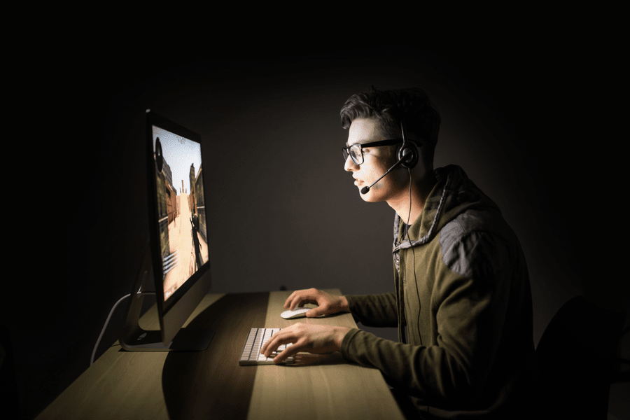 Pericolul ascuns din spatele ecranelor. Medic psihiatru: „Această dependenţă este numită cocaină digitală"