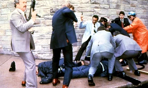 40 de ani de la tentativa de asasinat asupra lui Ronald Reagan  Cum i a supravieţuit şi ce traseu a avut la Casa Albă jpeg