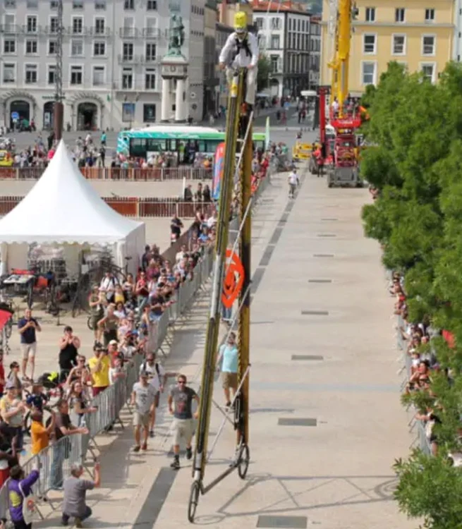 Starbike, cea mai înaltă bicicletă din lume