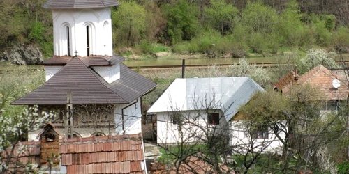 biserica robesti foto Fb gheorghe sporis