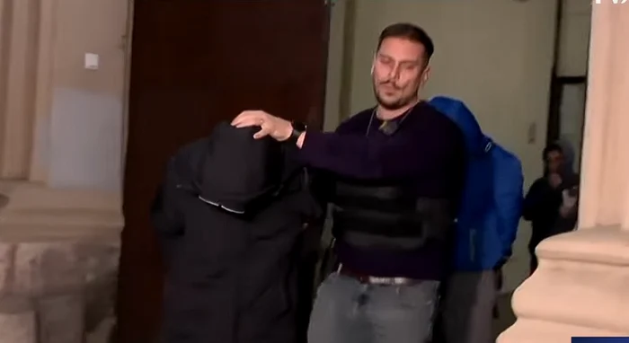 Ceilalți doi suspecți au fost arestați. FOTO captură TVR