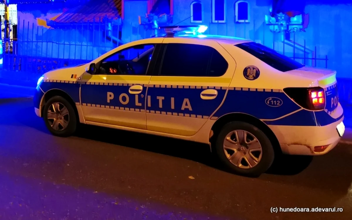 Patru bărbaţi au fost sancţionaţi de Poliţie cu amenzi în valoare de 200 de lei