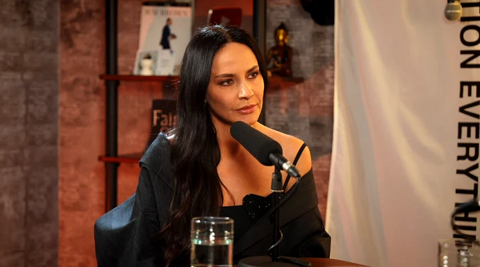 Adelina Chivu la podcastul Fain si Simplu al lui Mihai Morar  (2) png