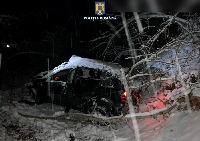 Șoferul autoturismului a suferit leziuni minore FOTO Poliția Neamț