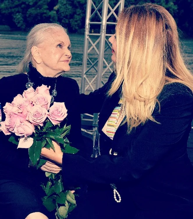 Dana Săvuică alături de Zina Dumitrescu