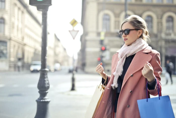 cadouri martisor PNG