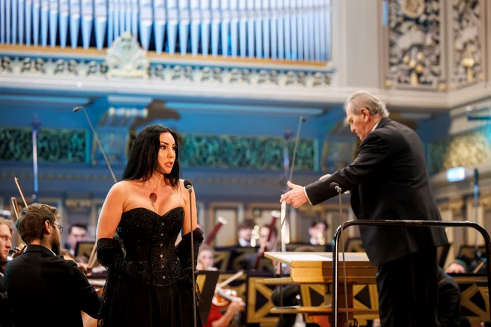 Ramona Zaharia și Cristian Mandeal