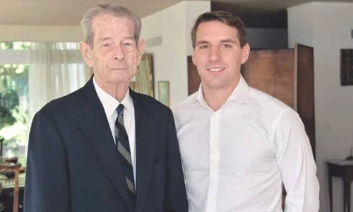 Regele Mihai Nicholas De Roumanie Medforth Mills (2) jpeg