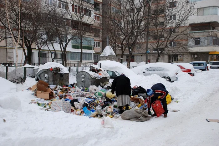 Oamenii străzii sunt primii care pot îngheţa de frig