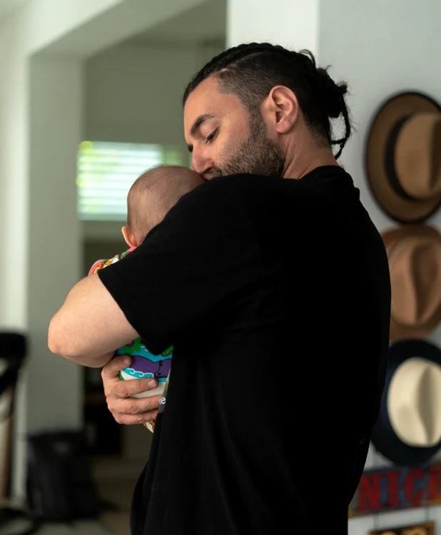 
    Gina și Smiley au devenit  părinți pe 9 martie  