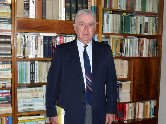 Profesorul de istorie s-a dedicat studiului de arhivă