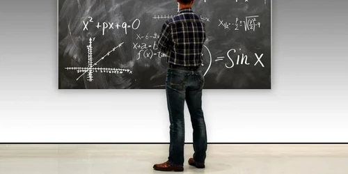 profesor matematica FOTO Pixabay