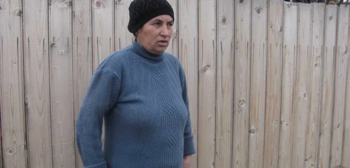 Mama Mirelei Lavric este distrusă FOTO: Ionuţ Balaban
