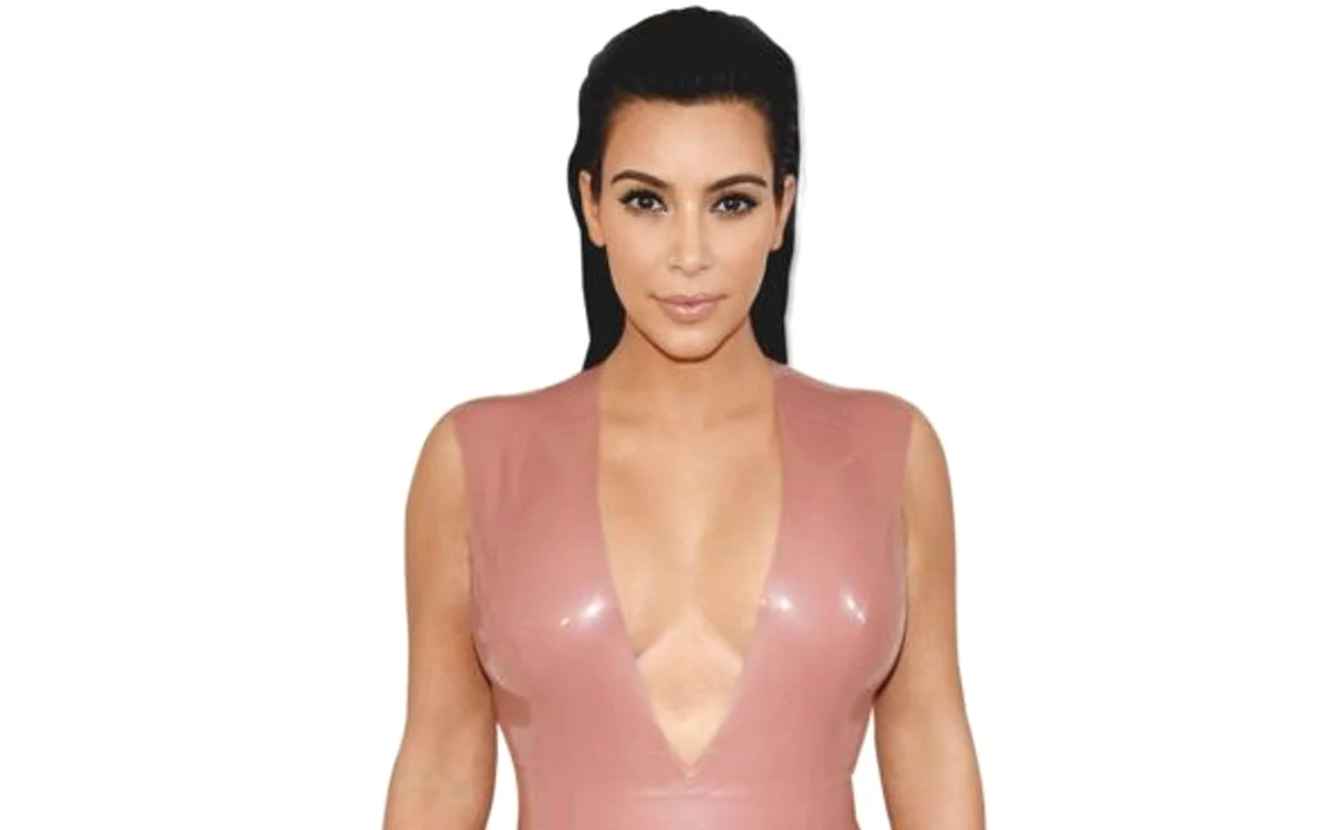 
    Kim Kardashian (35 de ani) și-a făcut selfie cu burticafoto: Arhiva Personală  
