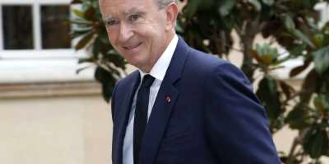Bernard Arnault vrea să devină cetăţean francez
