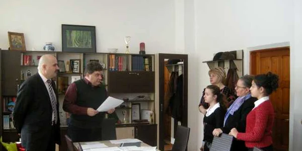 Gabriel Stan, directorul CCD Bacău, a înmânat primele burse