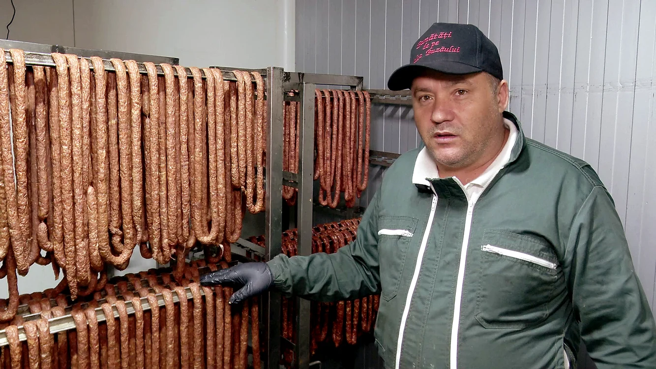 Cum se prepară, de fapt, cârnații de Pleșcoi