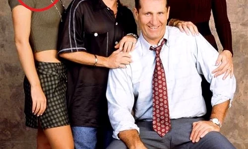 1 cum mai arata kelly din familia bundy main jpg jpeg