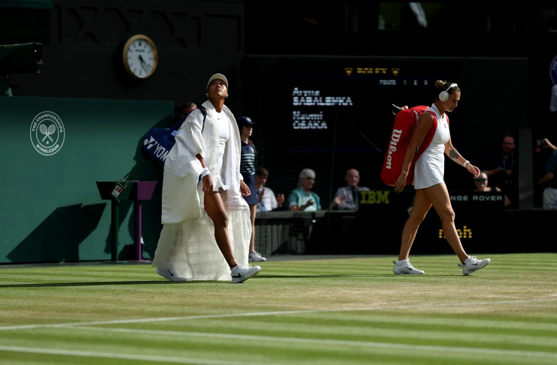 Naomi Osaka atrage atenția și prin joc, și prin ținuta sa puțin obișnuită  (Foto: EPAImages)