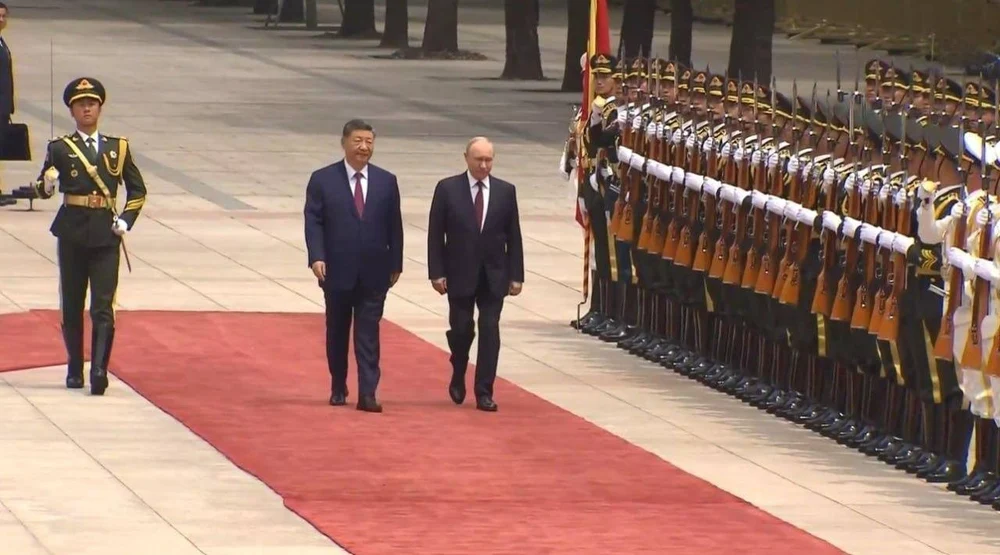 La întâlnirea cu Putin, Xi Jinping a cerut Rusiei să contribuie la construirea unui „sistem echitabil de guvernanță globală”
