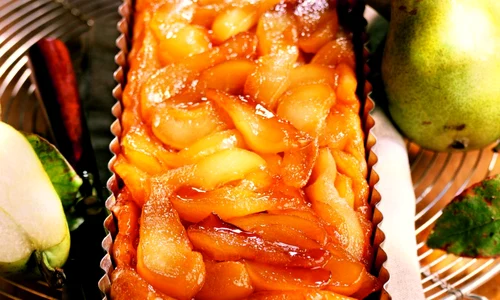 tarta cu pere caramelizate jpeg