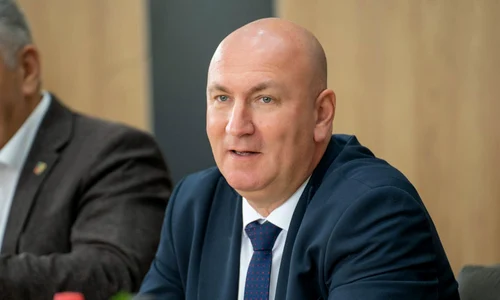 primarul bistritei foto facebook gabriel lazany png
