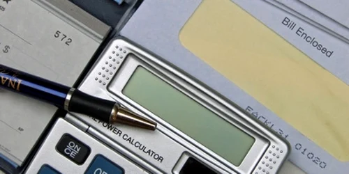 Resursele bugetare interne alocate pentru investiţii vor scădea anul viitor cu 1,3-2 miliarde de lei faţă de cele din 2011