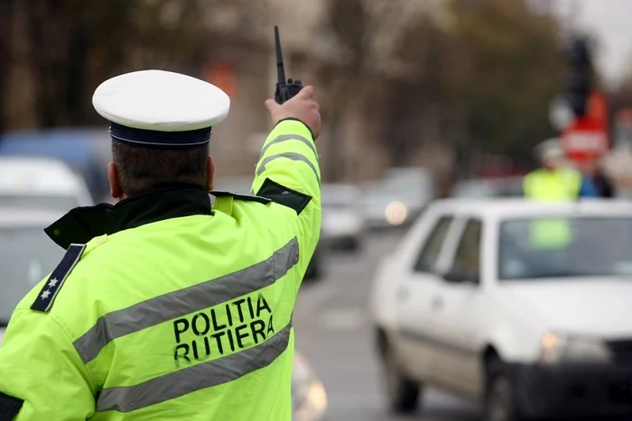 Poliţia continuă cercetările