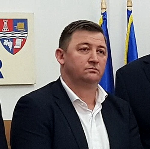 Primarul din Nucet, Mircea Tuduce, nu are explicaţii. Foto: Bihoreanul