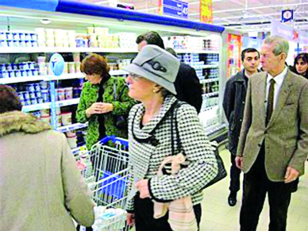 
    Se pare că lactatele sunt "secretul" longevităţii regelui  