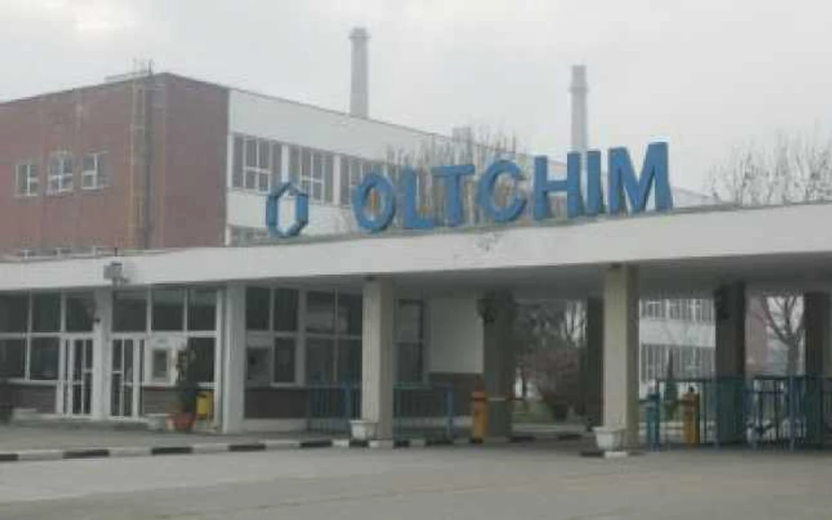 Oltchim, afaceri în scădere cu aproape 50%